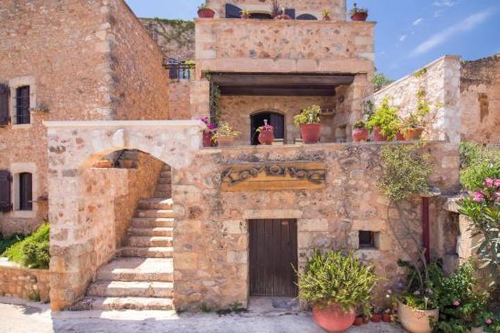 Villa für 3 Personen, mit Garten und Pool sowie Balkon und Meerblick auf Kreta - 2