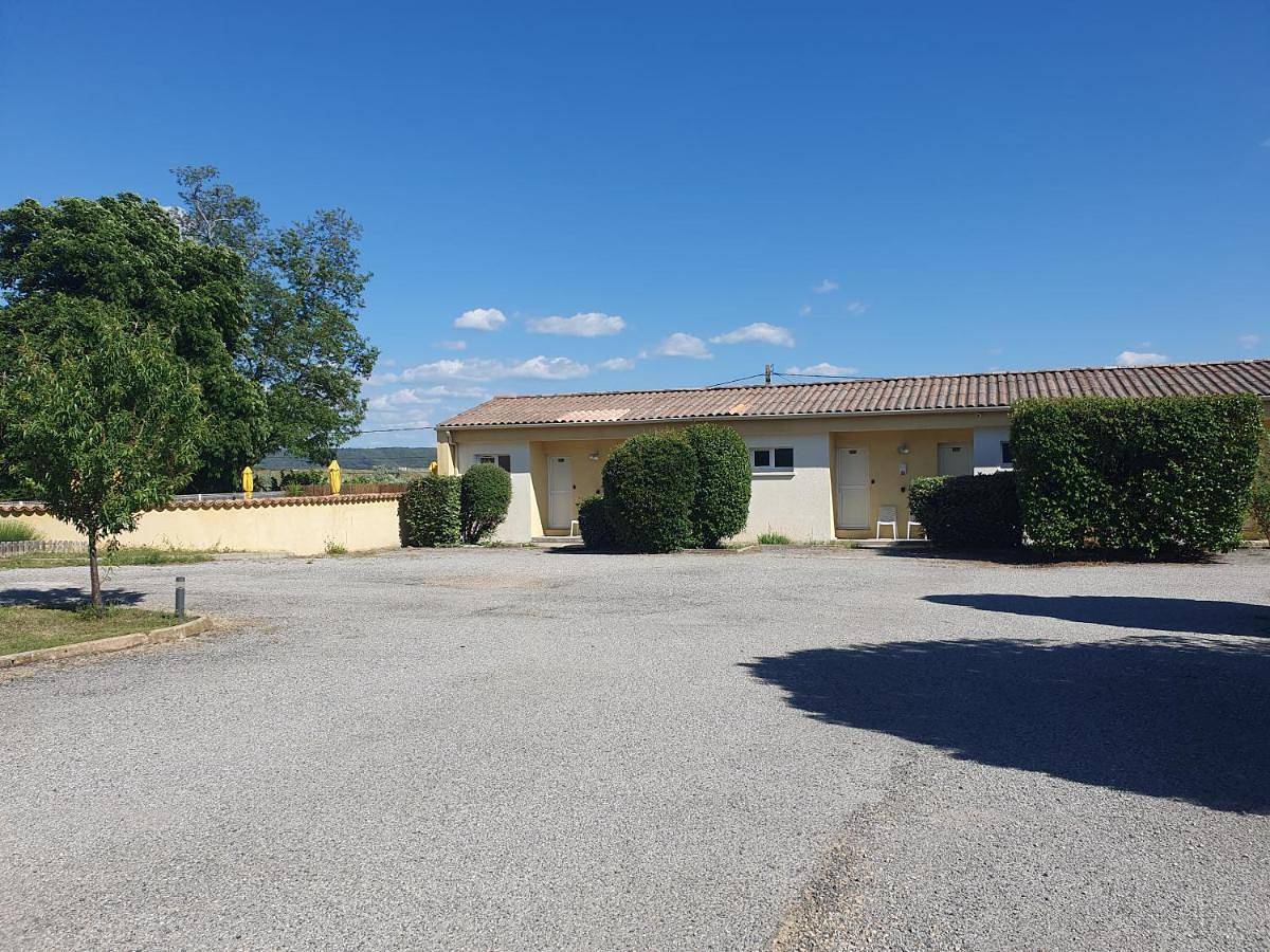 Le Mas des Quintrands Manosque - Motel de charme in Manosque, Parc naturel régional du Luberon