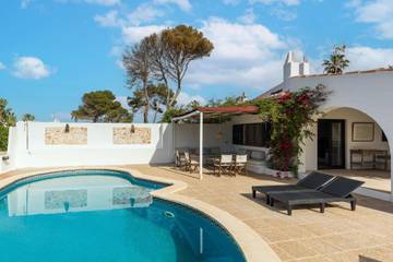Villa in Sant Lluís, Menorcas Küste für 6 