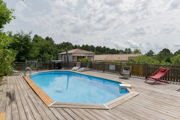 Location de vacances pour 5 personnes, avec jardin à Payzac (Ardèche) - 2