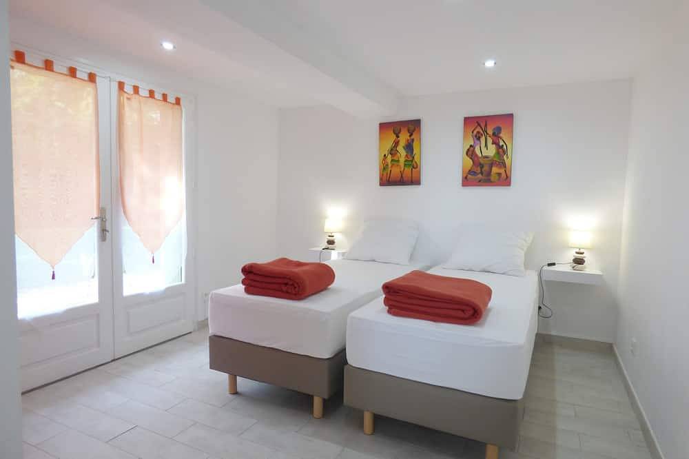 Oasis de loisirs : 20 personnes - 8 chambres - Jeux - Vue panoramique au calme in Bergerac, Périgord Pourpre