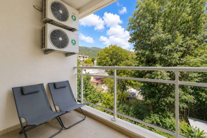 Appartement entier, La Corbeilloise - Ac - Balcon - Parking in Saint-Denis (Réunion), Île de la Réunion