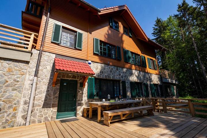 Ferienwohnung für 13 Personen, mit Terrasse