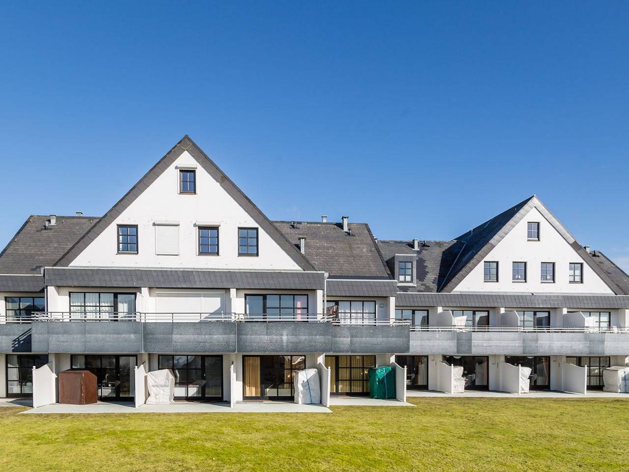 Ganze Ferienwohnung, Atlantik, App. 10a - Helles Appartement im 1. Obergeschoss, ca. 29 qm Nutzfläche für 2 Personen. in Wenningstedt, Sylt