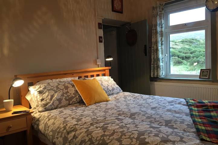 Ganze Wohnung, 369 Gowla Cottage, 2 Bedroom, Sleeps 4 in Connemara