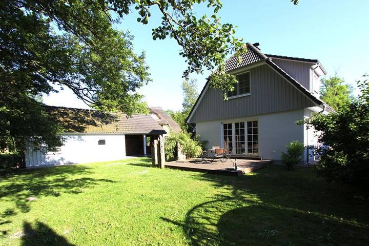 Ferienhaus für 4 Personen, mit Terrasse und Garten in Prerow
