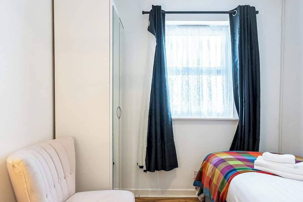 3 Bedroom home near Seafront | Sleeps 5 - Pass the Keys in Southend-on-Sea, Östliches England