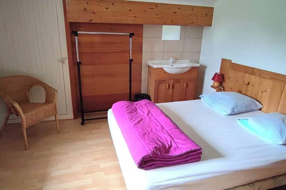 Entire apartment, Apartment Narcisse in Ceillac, Queyras