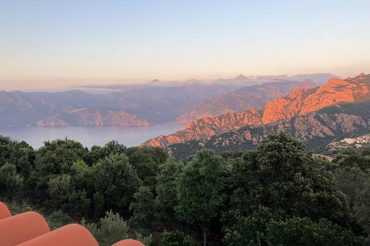 Villa pour 14 personnes, avec jardin, animaux acceptés à Piana