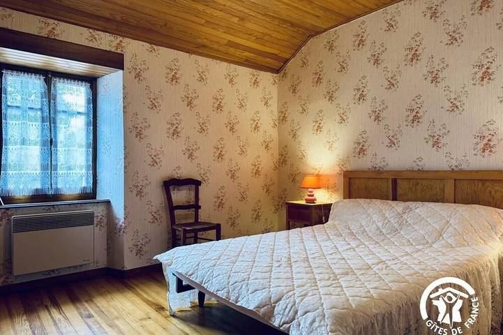 Location de vacances pour 5 personnes, avec jardin à Lacombe - 4
