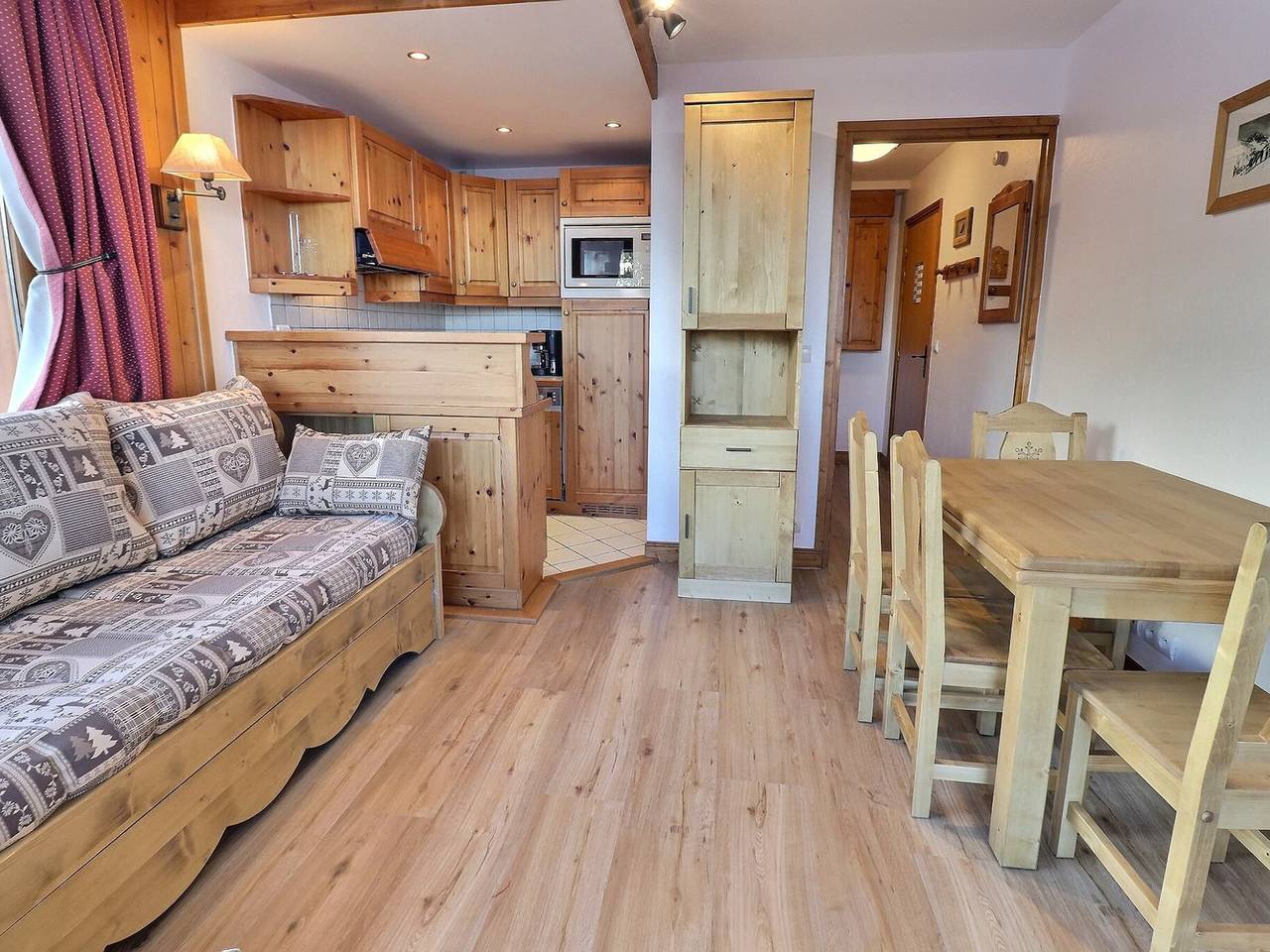 Ganze Wohnung, Charmante 2-Zimmer-Wohnung mit Balkon und Wi-Fi in Méribel, 3* klassifiziert für 4 Personen in Méribel-Mottaret, Les Allues