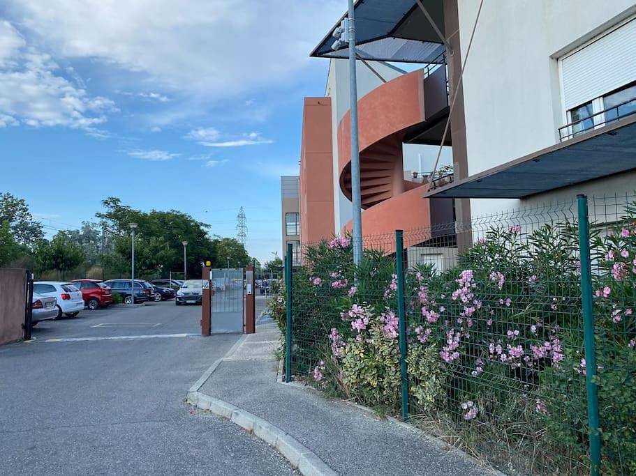 Appartement entier, One-Bedroom Apartment in Le Pontet, Vaucluse