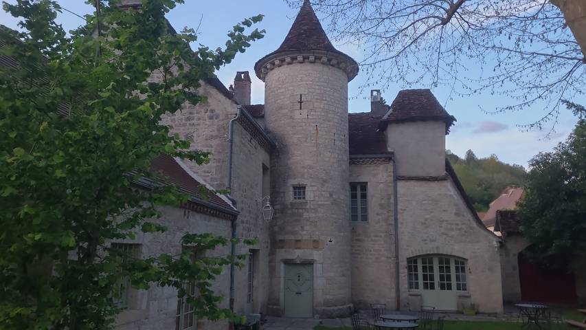 Location de vacances pour 2 personnes, avec jardin et piscine dans Parc Naturel Régional des Causses du Quercy - 2