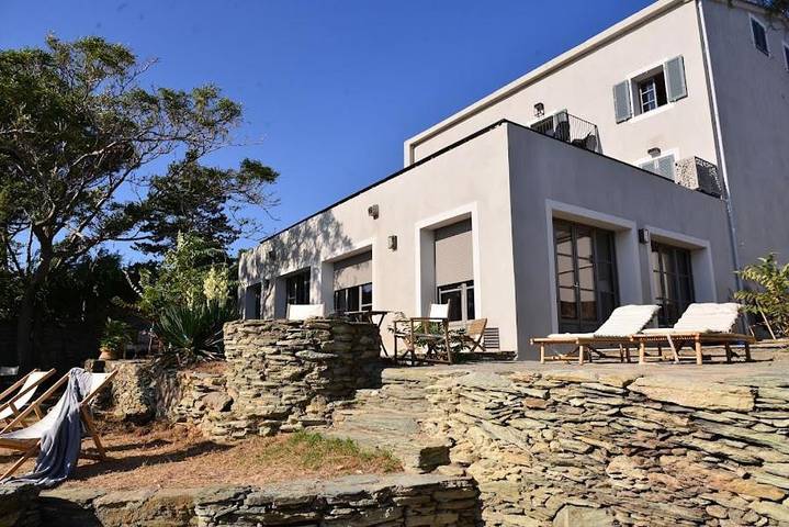 Location de vacances pour 6 personnes, avec vue ainsi que jardin et balcon à Ersa - 4
