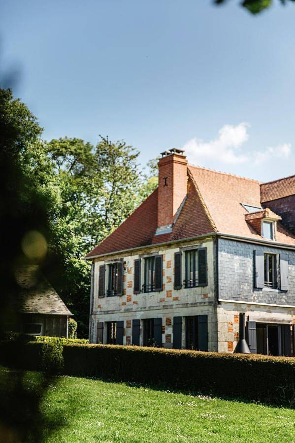 Location de vacances pour 12 personnes, avec vue ainsi que piscine et jardin à Beuvron-en-Auge - 2