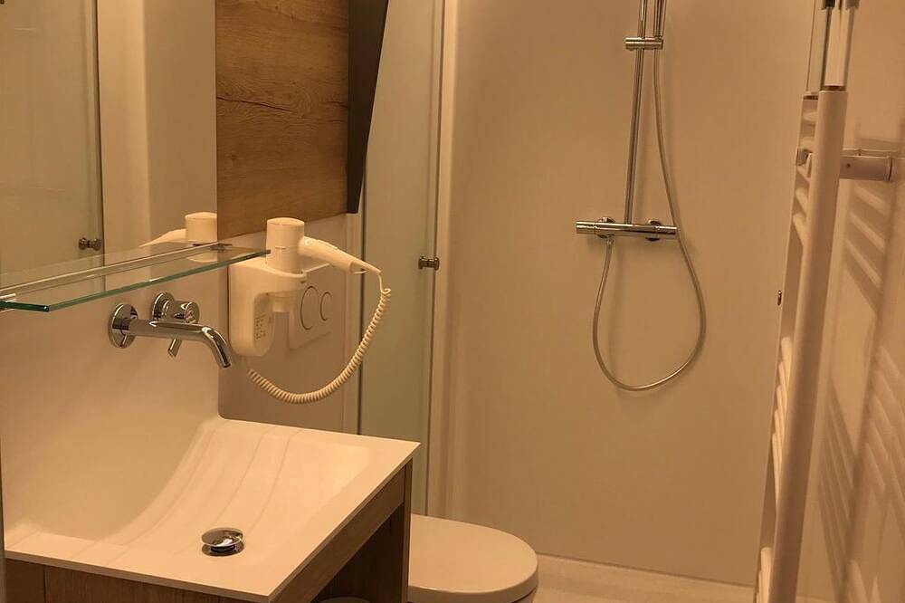 Doppelzimmer, Dusche, Wc, Economy - Weinidylle Opitz in Illmitz, Neusiedlersee-Hügelland