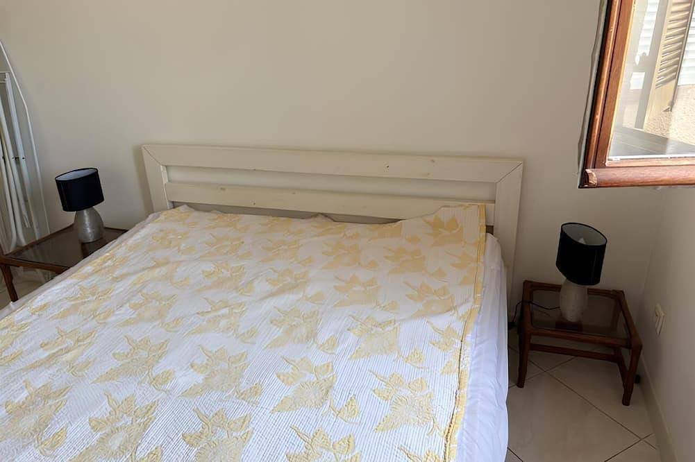 50 metres from the sea, single-storey bungalow for 4 people in Sant Ambroggio, Lumio
