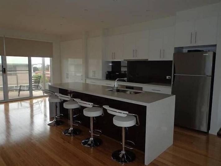 Holiday home for 10 people, with balcony in Philip Island