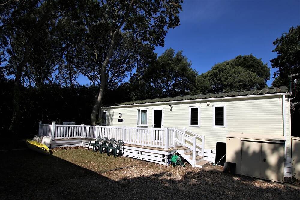 Bungalow for 4 People in Christchurch, Dorset