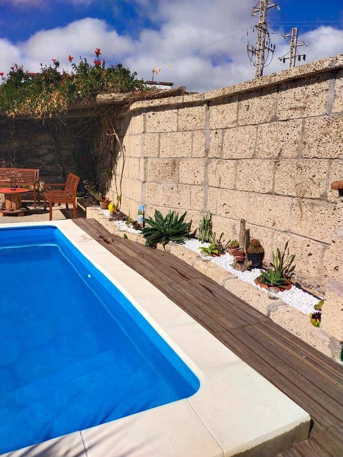 Casa rural para 11 personas, con vistas y jardín además de piscina y terraza, Se admiten mascotas en Arico - 3