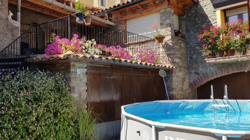 Casa rural para 7 personas, con Balcón además de Jardín y Piscina para niños en Pirineo Catalan
