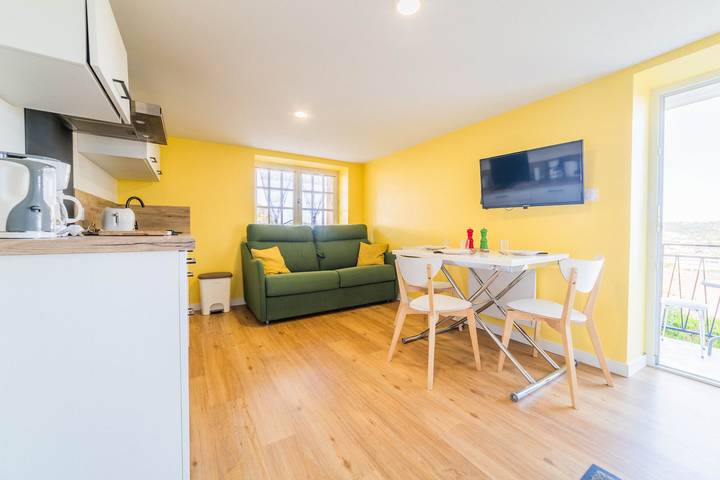 Gîte pour 4 personnes, avec jacuzzi et terrasse à Brive-la-Gaillarde - 2