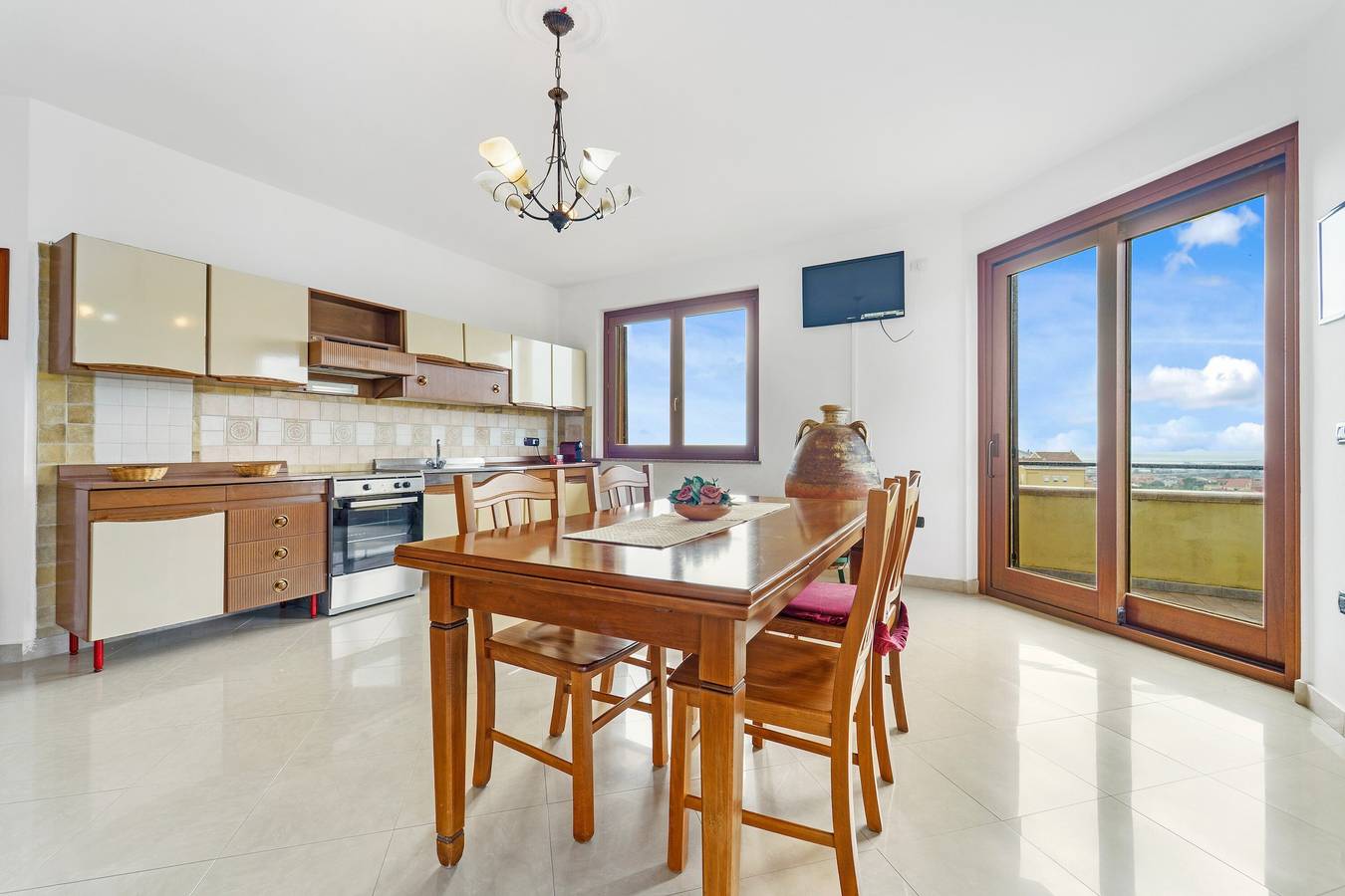 Entire apartment, Apartment Il Mare – Quiet Central Stay with Sea View in Sant'Antìoco in Sant'Antioco City, Sant'Antioco