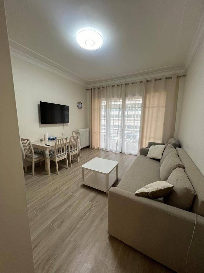 Gîte pour 6 personnes, avec vue et balcon dans Plage Fabron Bambou Nice