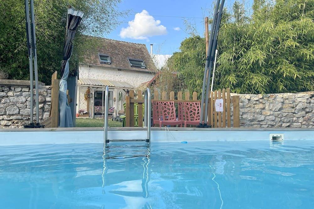 Maison de Campagne 6 Personnes Avec Piscine 11 m x 3 M-baignoire Balnéothérapie in Breuilpont, Évreux und Umgebung