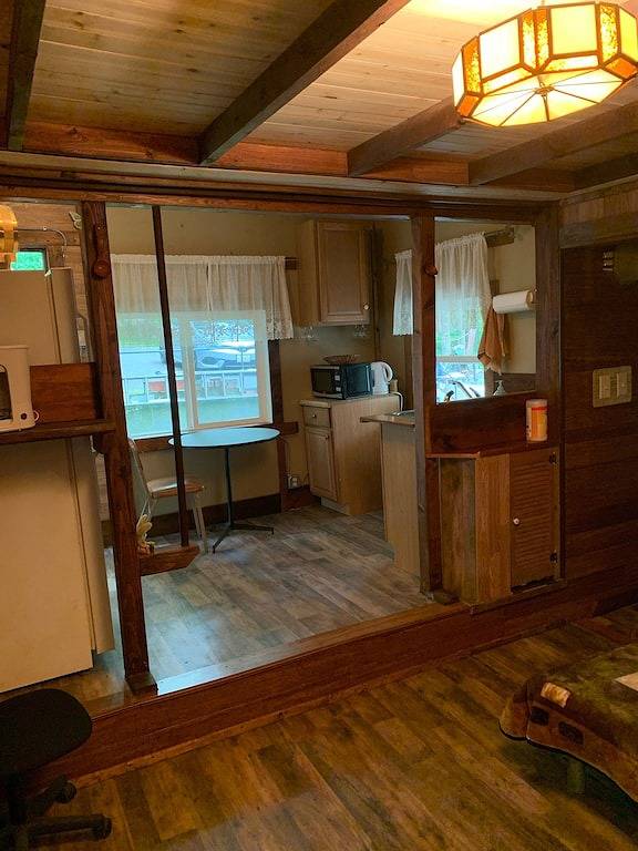 Unforgettable sunset view, on the porch… in Hopatcong, Lake Hopatcong