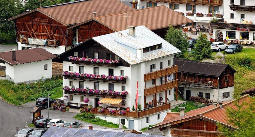 Ferienwohnung für 5 Personen, mit Balkon und Terrasse in Sölden (Österreich)