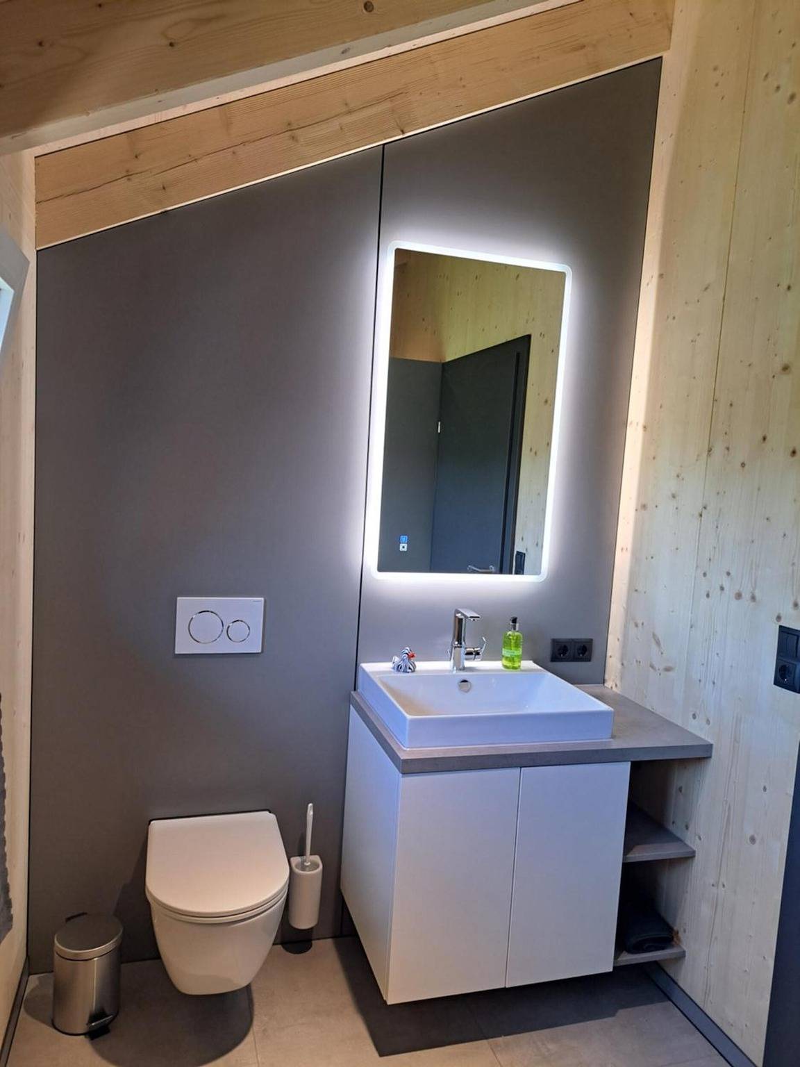 Ferienhaus Brunner mit privater Terrasse, Garten und Wlan in Höchst, Bodensee-Vorarlberg