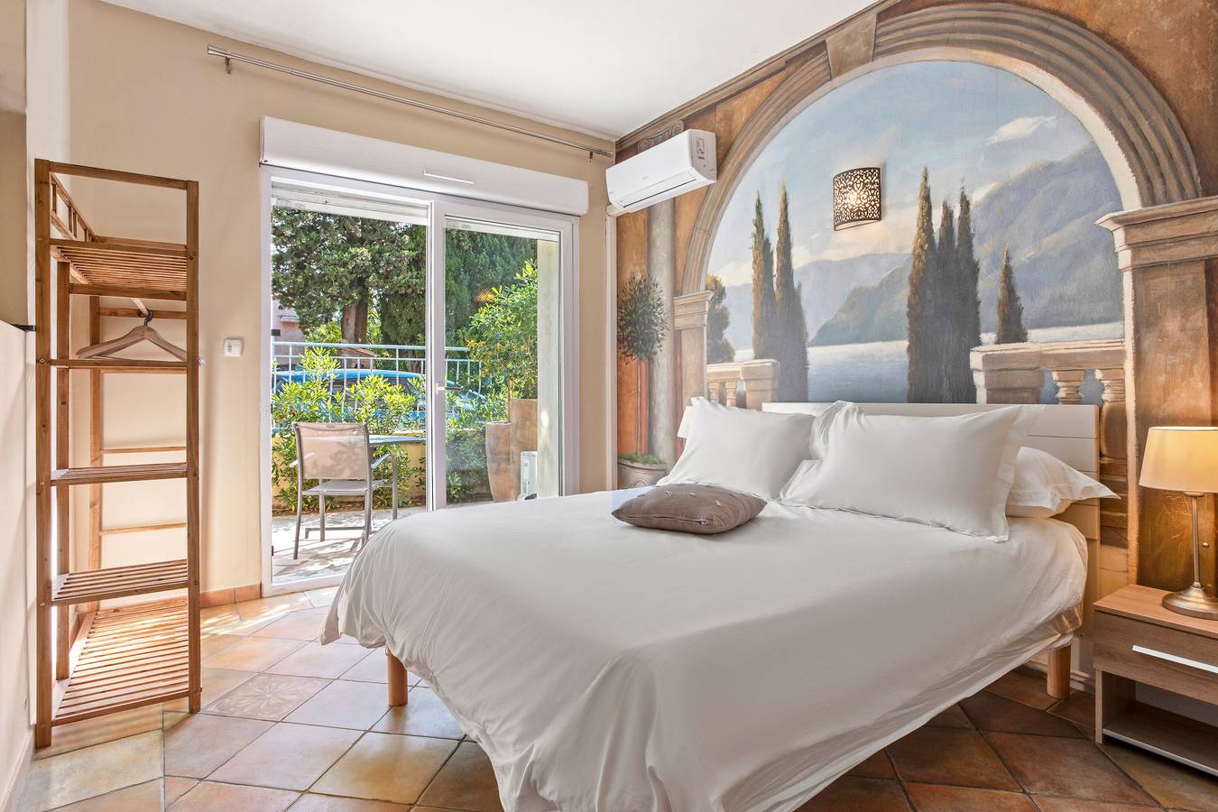 Villa 'L'escale Au Soleil' avec vue sur la mer, Wi-Fi et climatisation in Saint-Aygulf, Fréjus