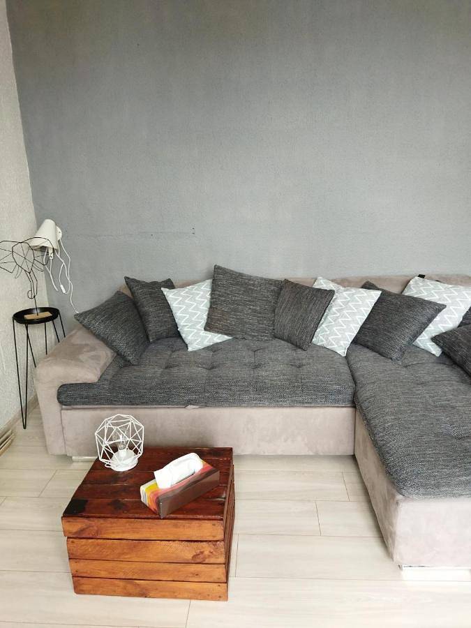 Gîte pour 4 personnes, avec vue et jardin à Hotton - 2