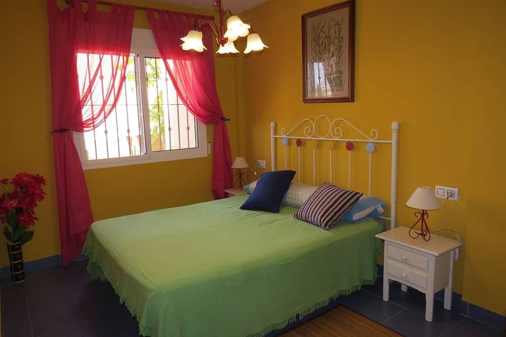 Entire apartment, Apart 68 - Naturist apartment in Vera, front beach view, sun and golf all year in Playas de Vera, Vera