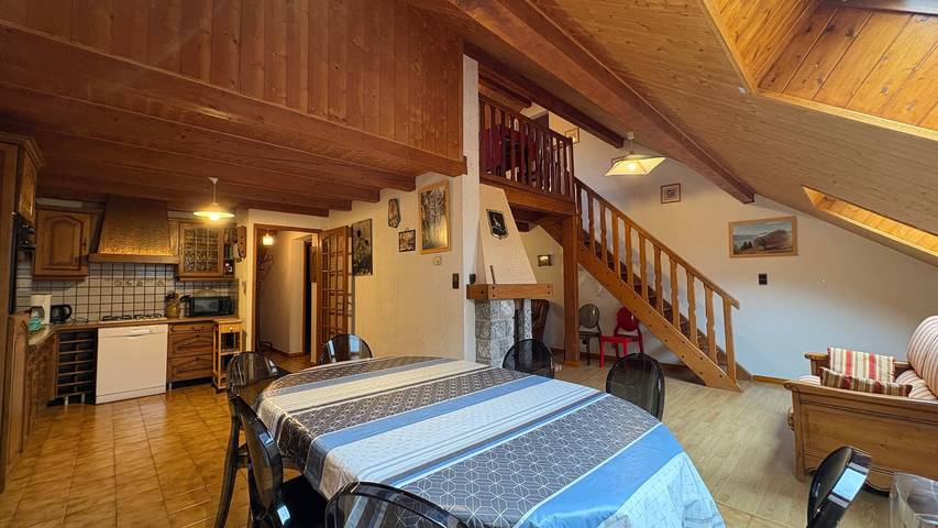 Apartamento entero, Apartamento entero para 8 personas con vistas a la montaña y Wi-Fi in Saint-François-Longchamp, Le Grand Domaine