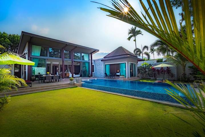 Villa pour 8 personnes, avec piscine ainsi que jardin et jacuzzi - 1