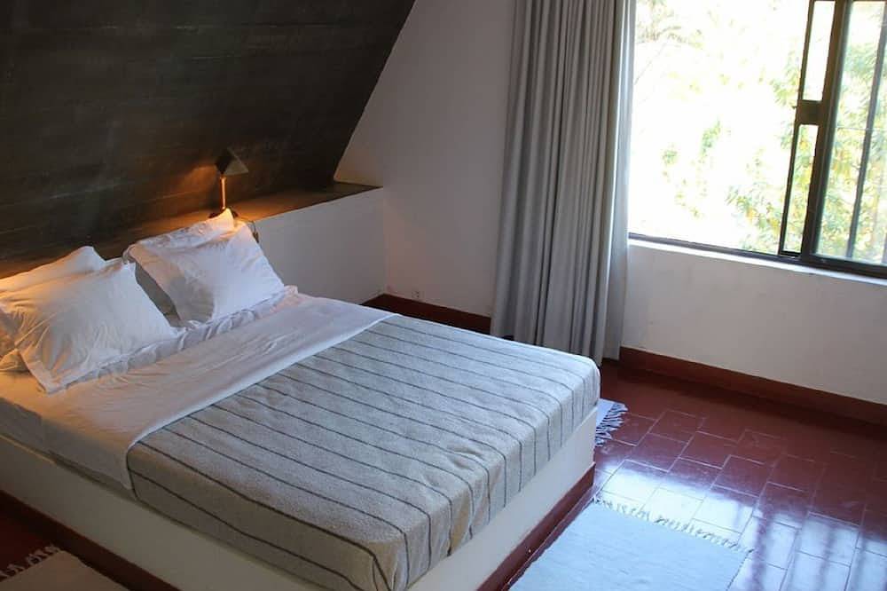 Casa Dos Vidros - Charmer Villa aan het meer in Tomar, Santarém District