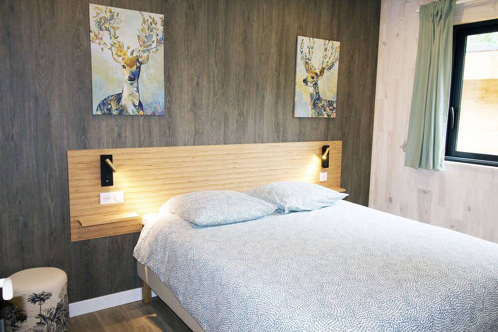 Le Renard Air-Conditioned Wooden House in Doucier, Jura