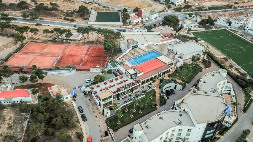 Hôtel pour 3 personnes, avec jardin ainsi que piscine et vue dans Province d'Al Hoceima - 2