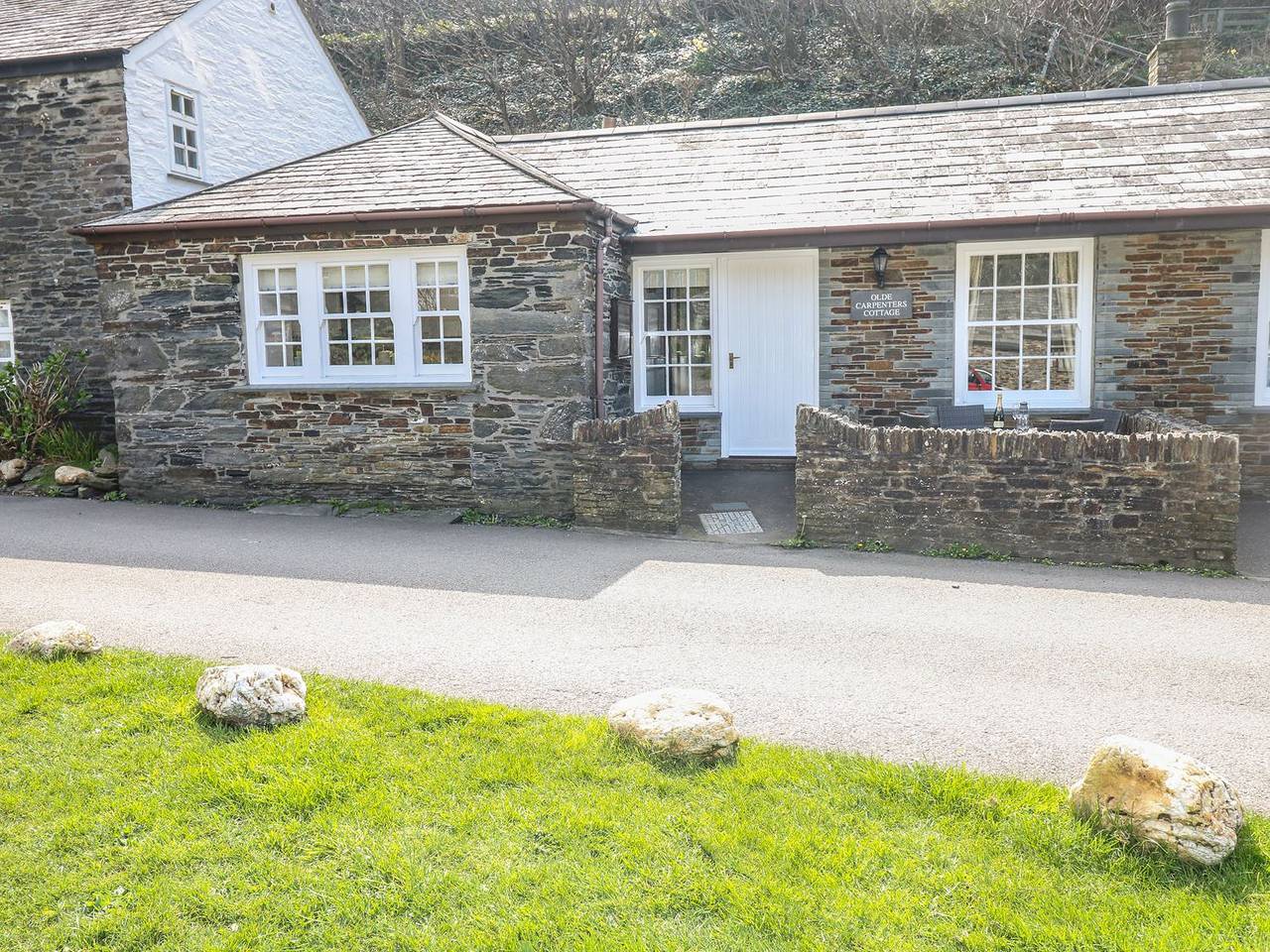 Olde Carpenters Cottage in Boscastle, Pentire Point - Widemouth