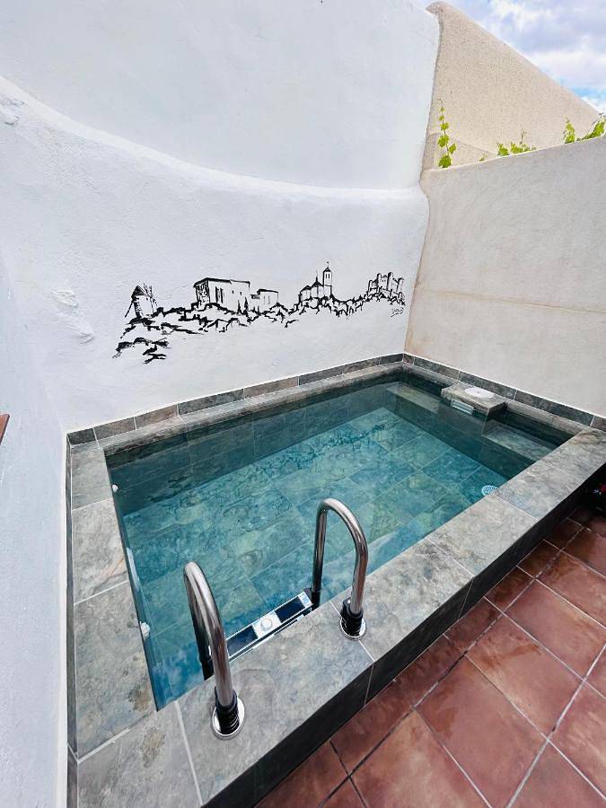 Casa rural con piscina para 10 personas, con jardín además de piscina y vistas en Provincia de Cuenca - 3