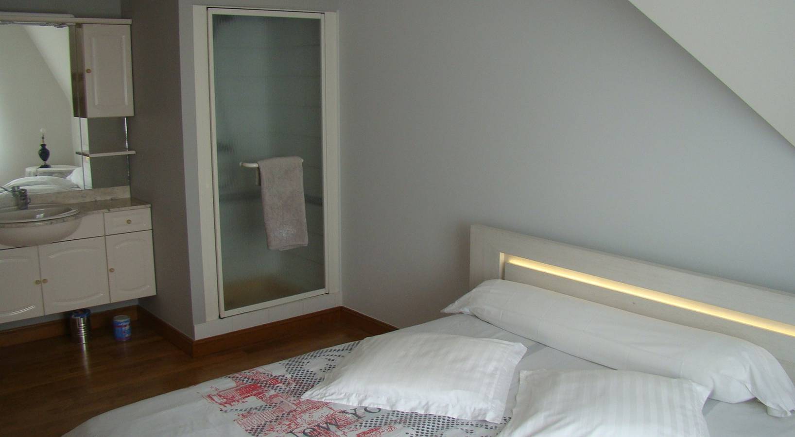 Chambres d'hôtes le Bignon dans les Alpes Mancelles - La Moderne in Villaines-la-Juhel, Mayenne