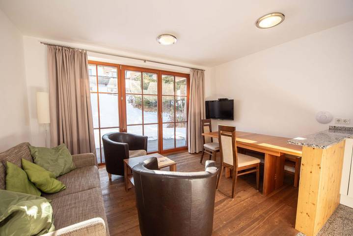 Hütte für 4 Personen, mit Terrasse und Ausblick in Hochkrimml - 3