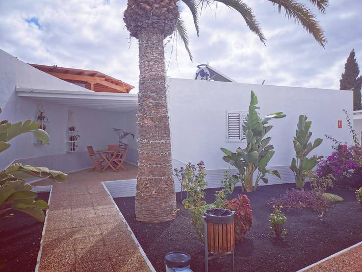 Appartement de vacances pour 3 personnes, avec Terrasse ainsi que Jardin et Piscine dans Tahiche