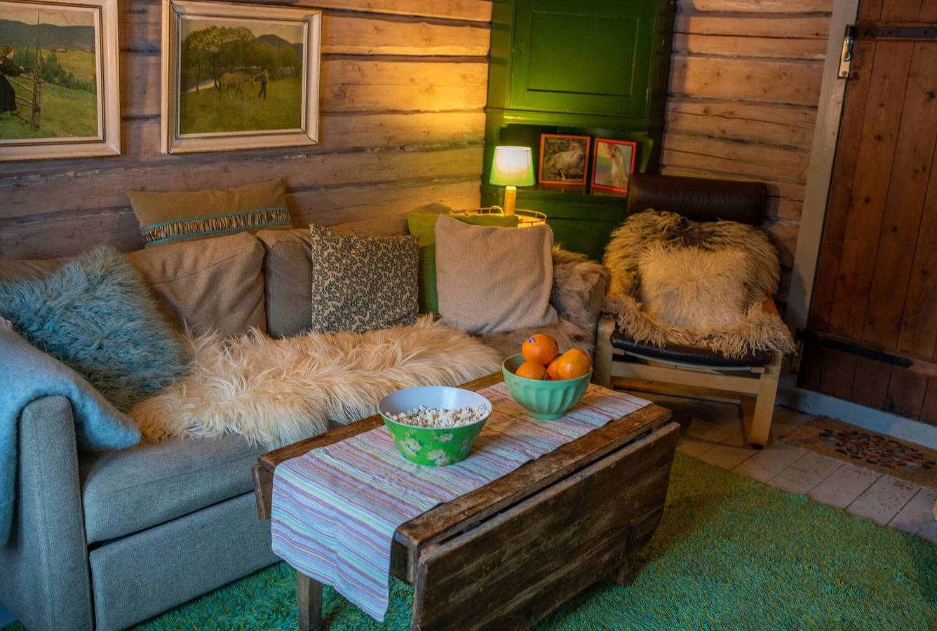 Gemütliche Hütte im malerischen Tal, E6 südlich von Trondheim in Midtre Gauldal