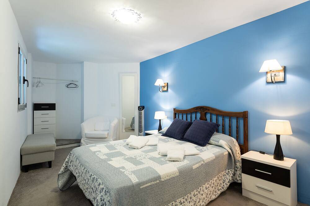 Piscina privada climatizada. A/A en habitaciones. Barbacoa. Wifi gratis in Ingenio, Gran Canaria Este