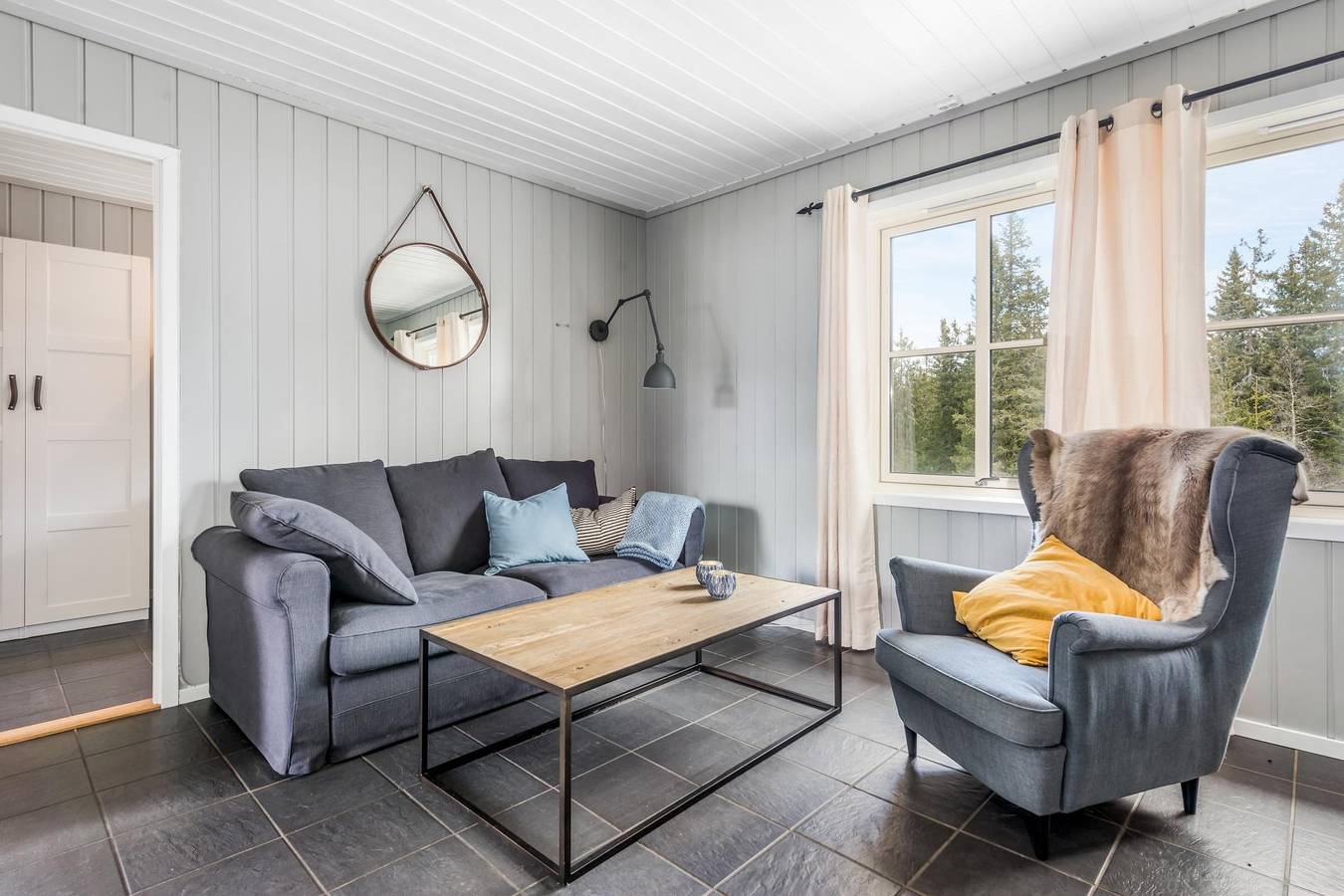 Ferienhaus für 5 Personen mit Balkon in Løten