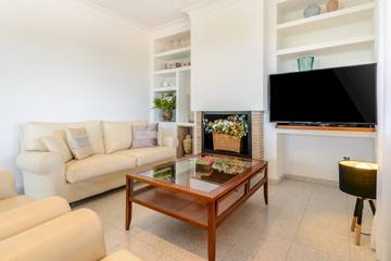 Villa in Cala Salada, Sant Antoni de Portmany für 8 