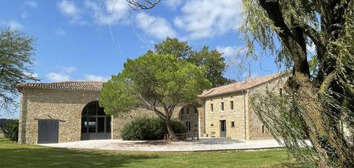 Gîte pour 15 personnes, avec terrasse ainsi que jardin et sauna à Saint-Félix-Lauragais